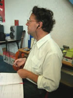 Bertrand Sachs lors de l'enregistrement des "sons de la terre". Photo : F. Hauwelle