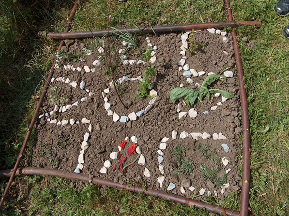 Jardin réalisé par les enfants à la Maison de la nature | R. Schlier