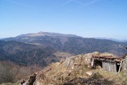 Vue sur le Grand Ballon depuis la roche Sermet.