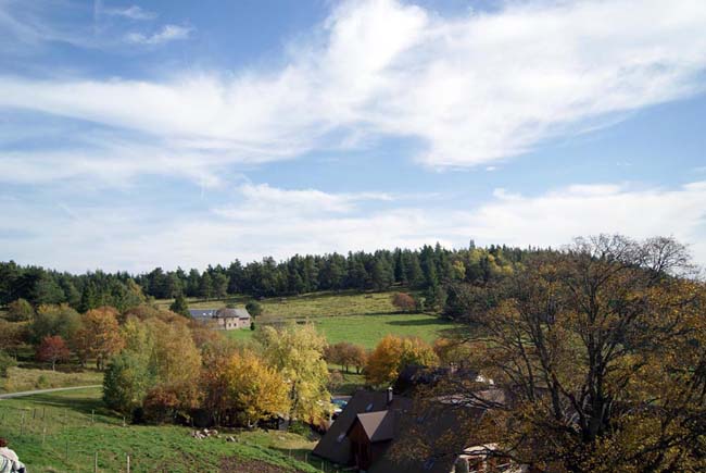 La prairie de la Courtine et le Barrenkopf vus depuis le Glasborn.