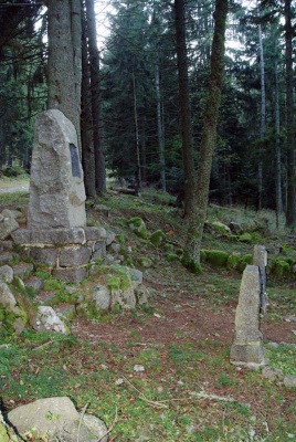 Le cimetière Germania (C18) sur le chemin vers le Gaschney. 