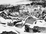 Le village détruit de Mühlbach dominé par l'Altmattkopf.