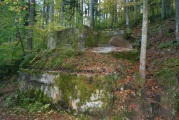 Blockhaus d'observation et de tir à deux niveaux de la face nord (C14). Vue latérale.  