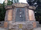 Steinbach : le monument aux morts du village.