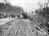 Voie de chemin de fer bombardée par l'artillerie française près de Fréland / Urbach. 