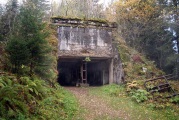 La gare d'arrivée du téléphérique en contrebas du Rabenfels.