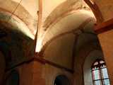 Chapelle Sainte-Marguerite : bras sud du transept - voûte en berceau décorée de fausses ogives