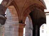 Église Saint-Léger : porche - vu depuis l’arcade latérale sud