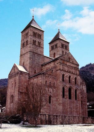 Saint-Léger de Murbach : vue sur le chevet-transept depuis le sud-est. 