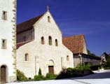 Le prieuré Saint-Jacques-le-Majeur : la façade occidentale.