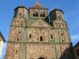 L'église abbatiale Saint-Etienne de Marmoutier : partie supérieure de la façade occidentale. 