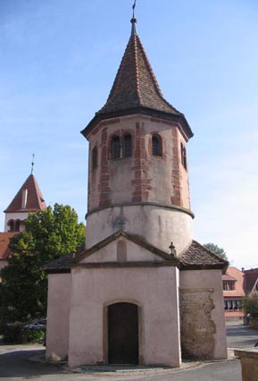 Avolsheim : la chapelle Saint-Ulrich dite aussi « Baptistère ». Vue générale.