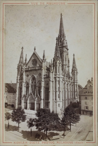 Place de la Réunion : Temple Saint-Etienne