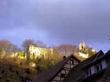 Vues du château depuis la route de Lucelle