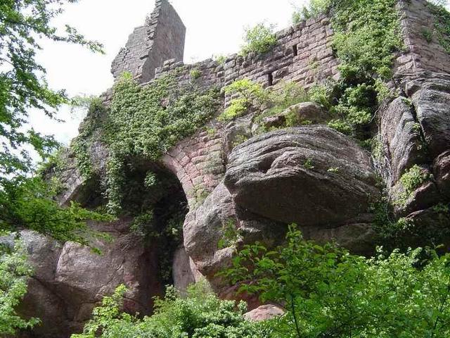 Façade sud de la citadelle (ou château primitif)