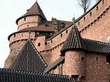 Tour sud du bastion ouest vue depuis la cour d’entrée du château