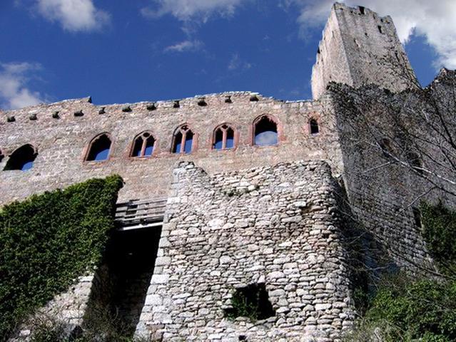 Rampe, pont escamotable et bastion d’entrée 