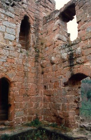 Nouveau Wasigenstein : donjon et mur sud du logis