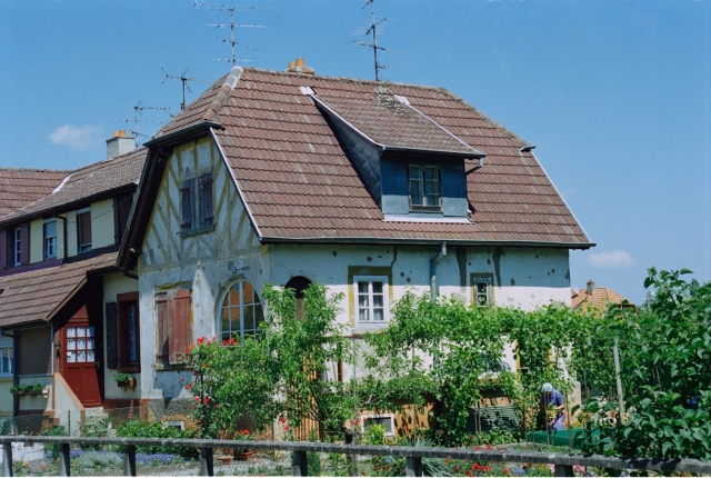 Wittelsheim : cité ouvrière de mineurs dite cité Grasegert - maisons pluri-familiales