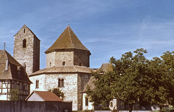 Ottmarsheim : ancienne abbatiale Saints-Pierre-et-Paul