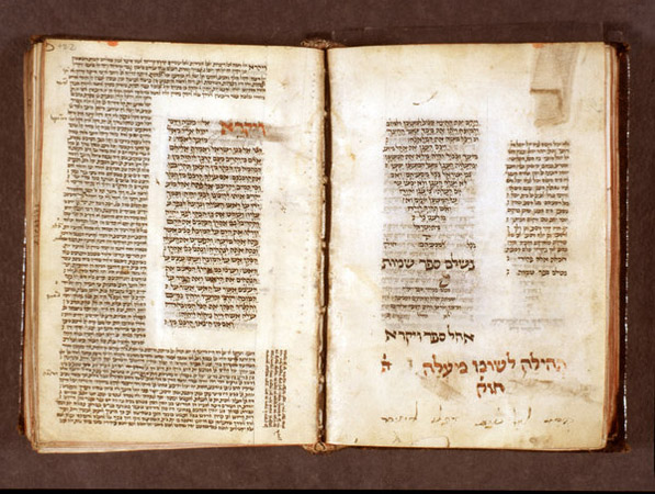 ﻿Strasbourg : Torah