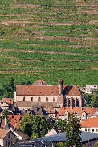 Guebwiller : couvent des Dominicains et vignoble séculaire