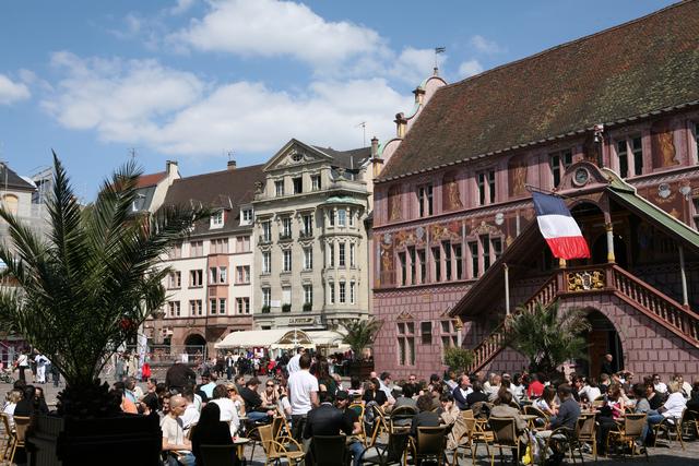 Mulhouse : place de la Réunion et Hôtel de Ville