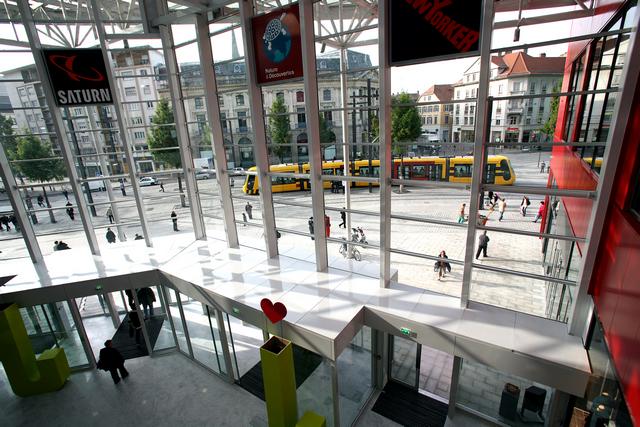 Mulhouse : centre commercial de la Porte Jeune et nouveau tramway