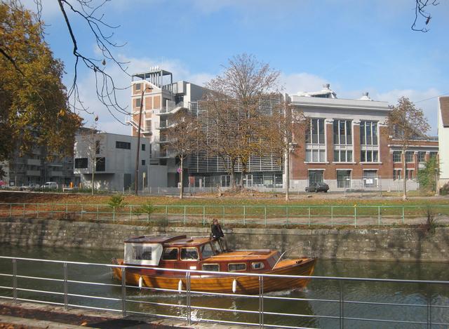 Mulhouse : la Fonderie - vue du canal