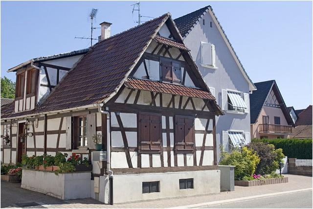 Betschdorf : maison de village