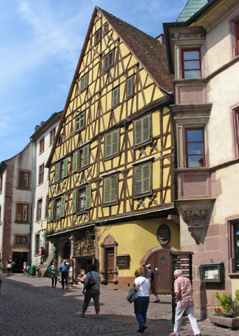 Riquewihr : exploits des charpentiers