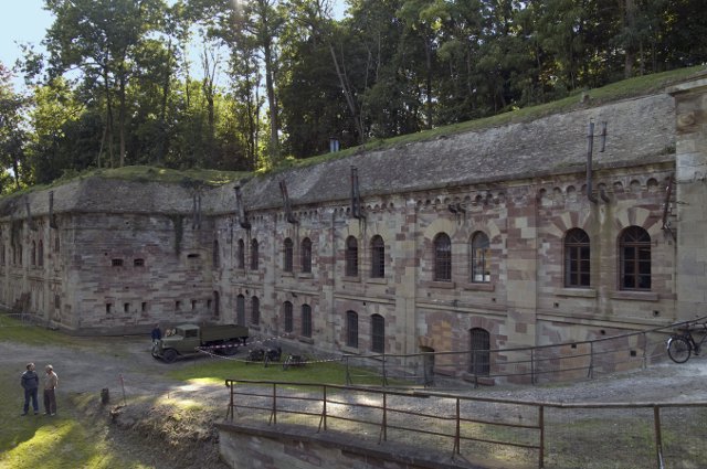 Strasbourg : fort Frère - front de gorge