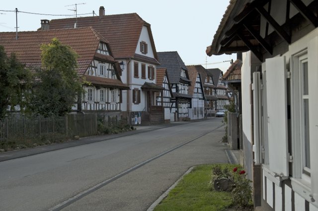 Hunspach : rue du village