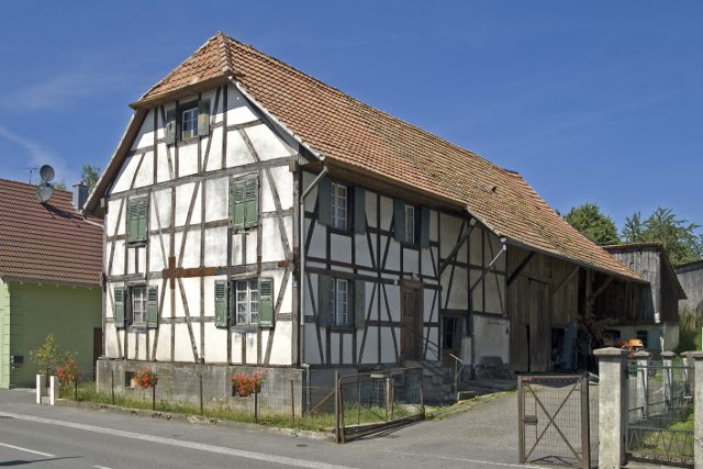 Oberdorf : maison-bloc