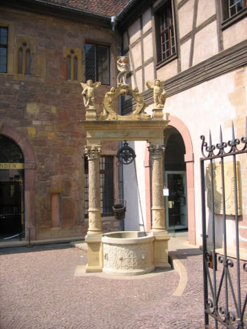 Colmar : puit des Unterlinden