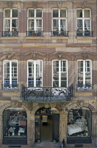 Strasbourg : rue du Dôme - demeure bourgeoise