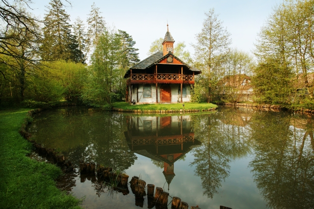 Hirtzbach : parc du château de Reinach - jardin régulier