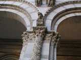 Colonne engagée dans un pilier - Photo Marie-Georges Brun