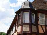 Oriel d’une maison alsacienne, rue du Maréchal Foch à Andlau - Photo Marie-Georges Brun