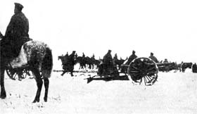 L’artillerie russe tire contre les fortifications de Przemysl, hiver 1914-15 (GW) 