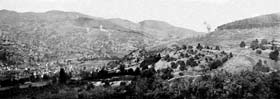  Vallée de Munster le jour de la prise du Linge par les Français.  De gauche à droite, Ampfersbach, Stosswihr, Munster et les pentes du Reichackerkopf descendant sur Stosswihr.