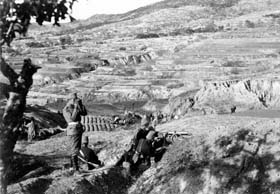  Batterie allemande  du Mont-Bismarck à Tsingtao.