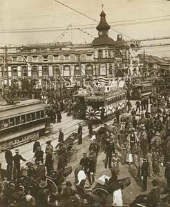 Les rues de Tokyo en 1905. Une capitale moderne.