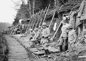  Carspach : le P.C. du Bois Carré dans le bois communal. 16 mars 1916. 