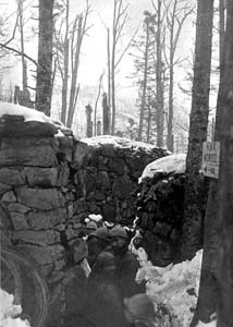  HWK, 10 mars 1916 : boyau central du Camp Renié menant au HWK. 