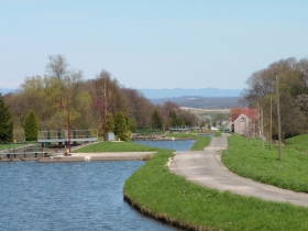 Canal Rhin-Rhône, seuil de Valdieu, échelle d'écluses