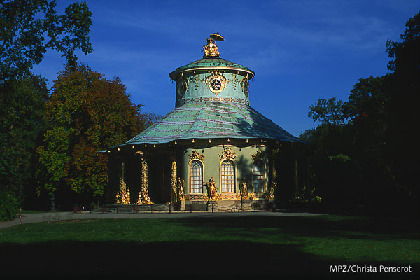 Chinesisches Teehaus im Park Sanssouci, Potsdam - 7/95 