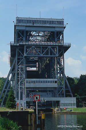 Schiffshebewerk in Niederfinow - 7/95 