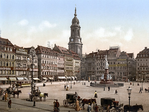 <em>Altmarkt</em> (Vieille place du marché) et <em>Kreuzkirche</em (1890-1900) 