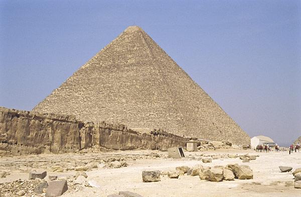 Guizeh : pyramide de Khéops 